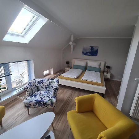 Gästezimmer Treuen - Bed&Breakfast Exterior foto