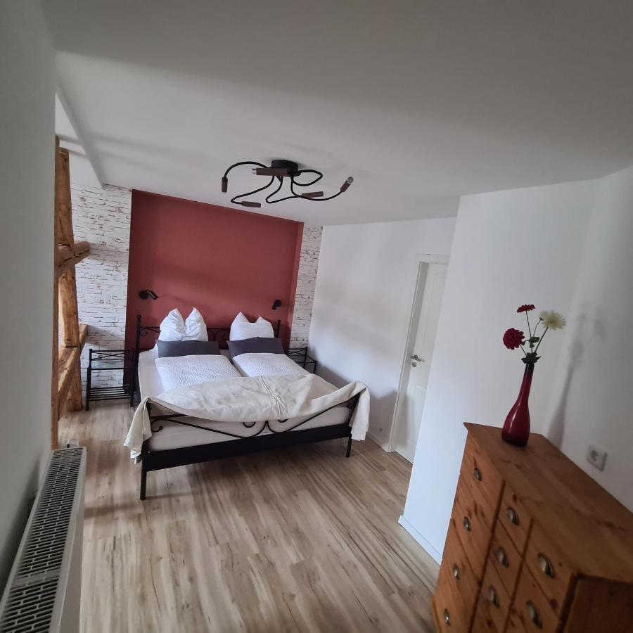 Gästezimmer Treuen - Bed&Breakfast Exterior foto